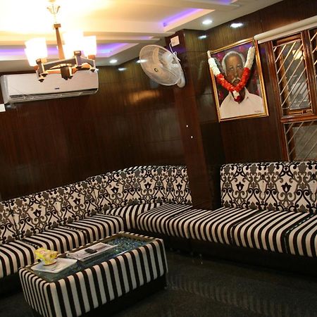 KVP Inn Tirupati Bagian luar foto