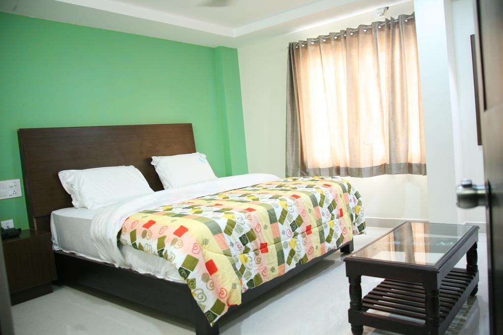 KVP Inn Tirupati Ruang foto