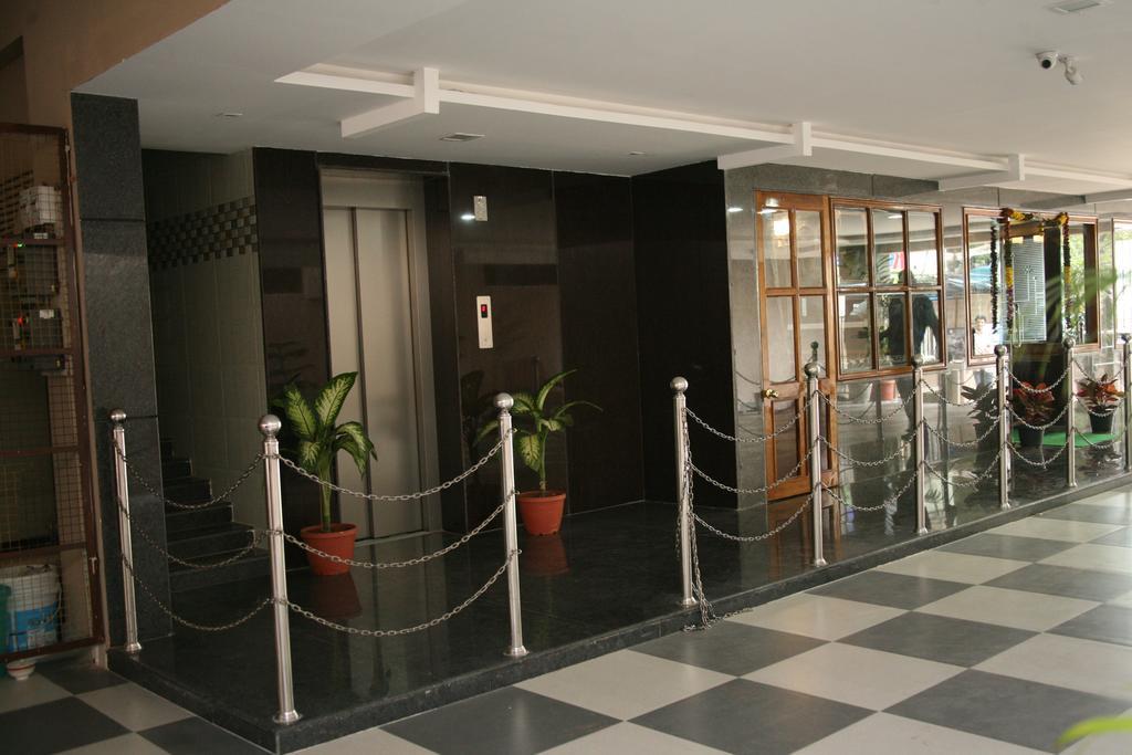 KVP Inn Tirupati Bagian luar foto